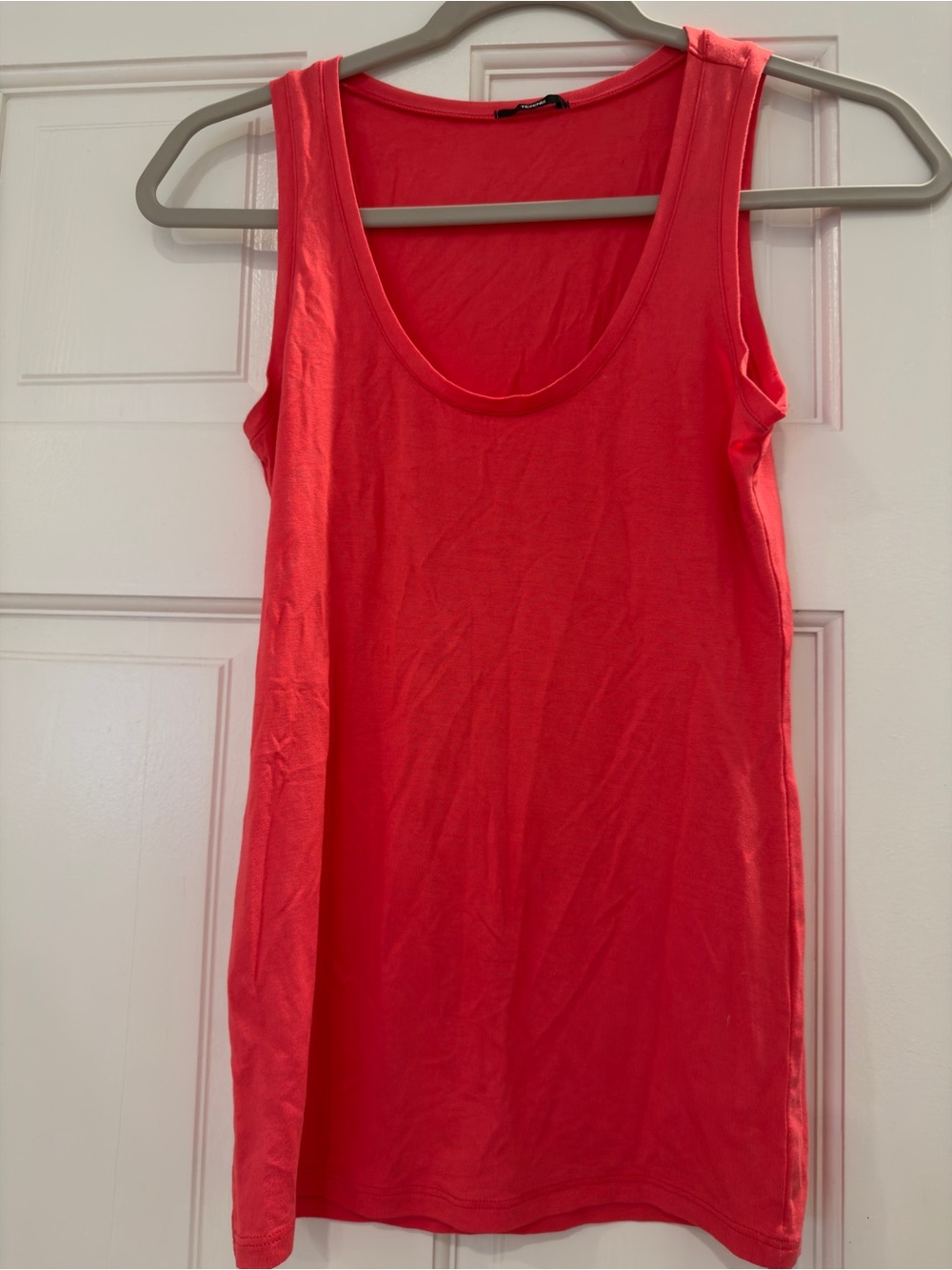 Everyday Scoop Neck Tank in Bright Coral Pink